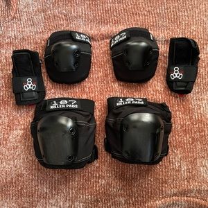 Roller Derby Pads/Helmet